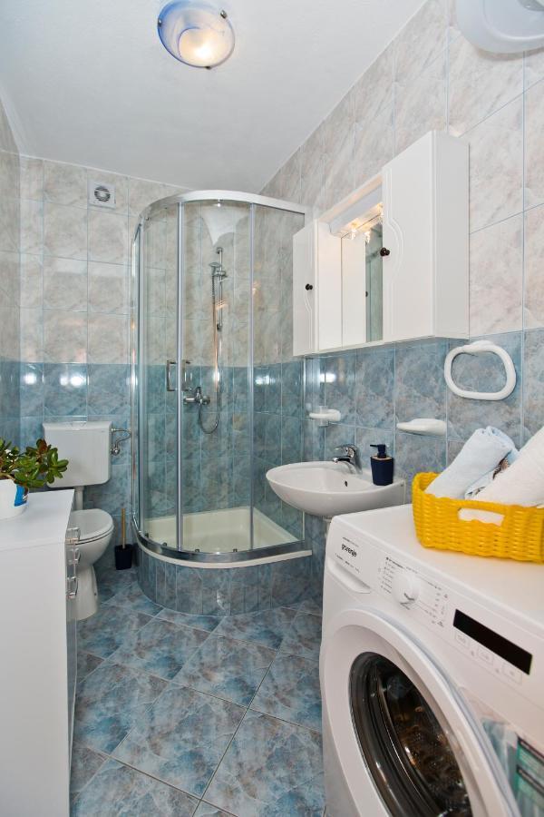 Apartment Zara Хвар Екстериор снимка