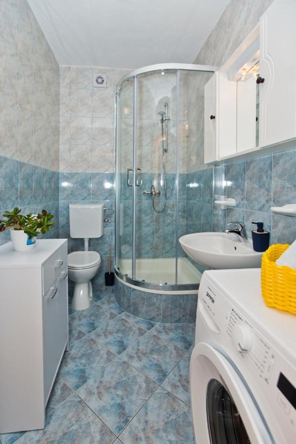 Apartment Zara Хвар Екстериор снимка