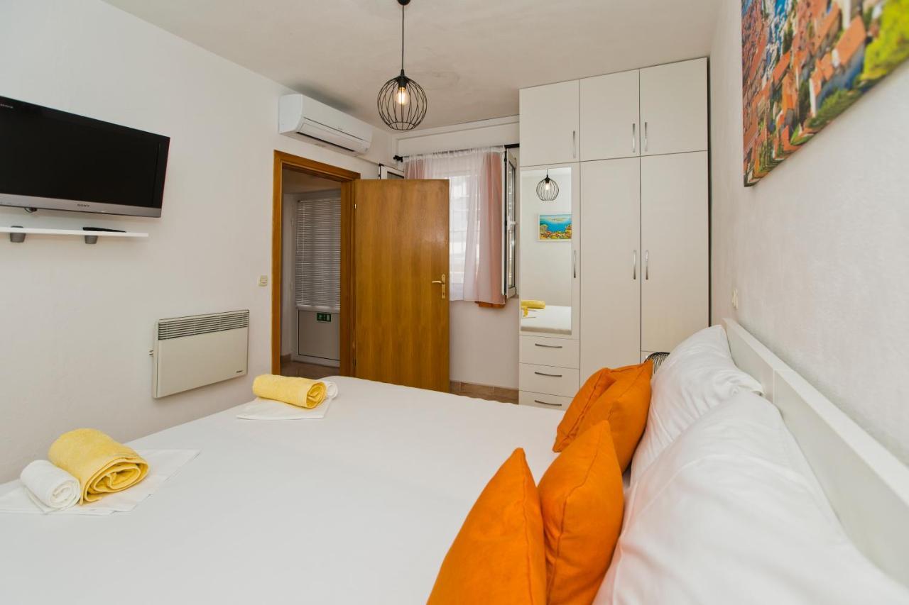 Apartment Zara Хвар Екстериор снимка