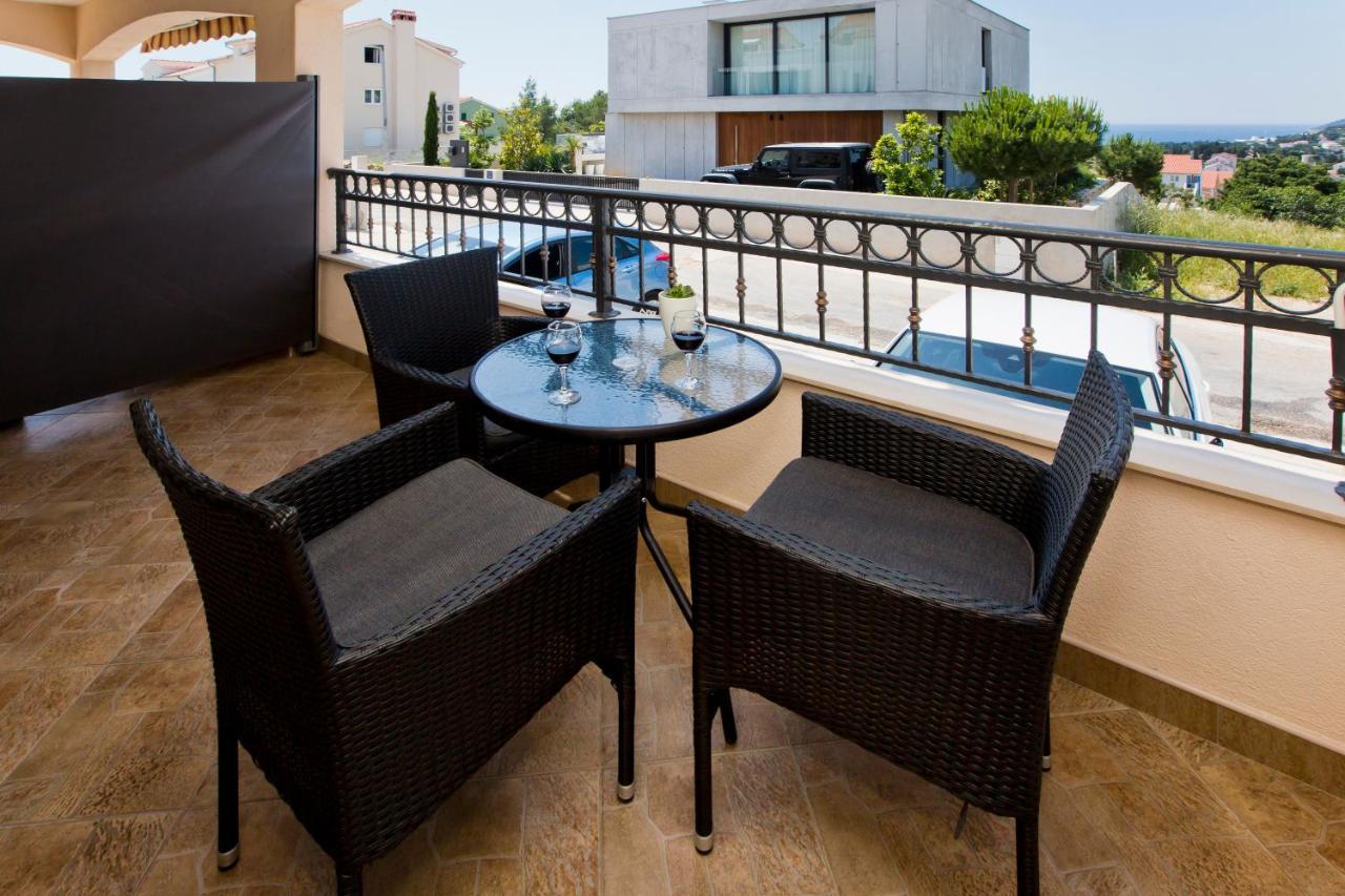 Apartment Zara Хвар Екстериор снимка