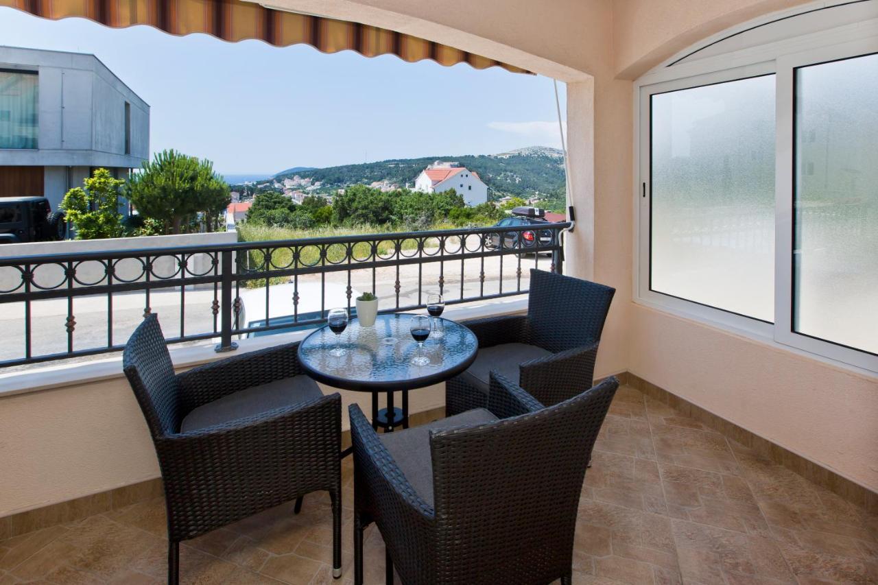 Apartment Zara Хвар Екстериор снимка